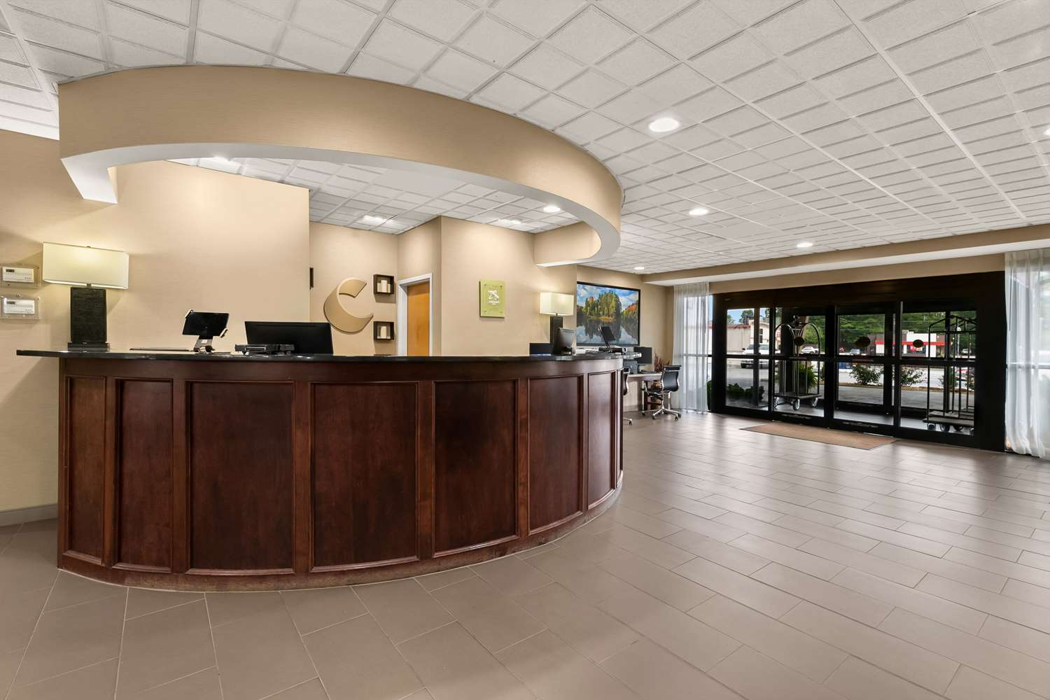 Comfort Suites Commerce 2/20