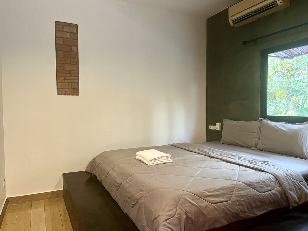 FAMILY, APARTMENT