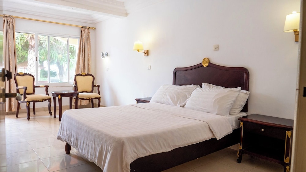 Cape Point Hotel 23/76