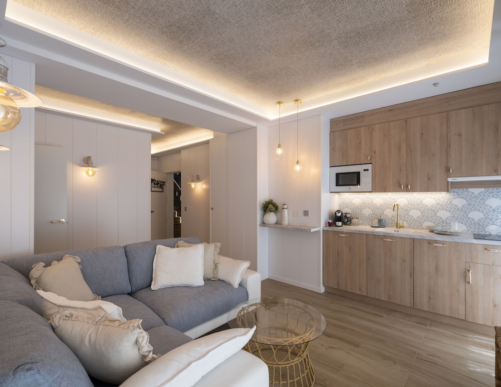 Palatina Concept Suites 74/90