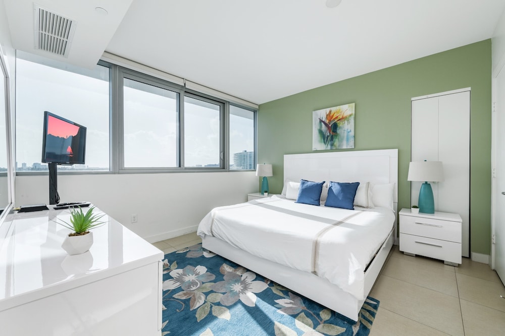 Churchill Suites Monte Carlo Miami Beach 27/76