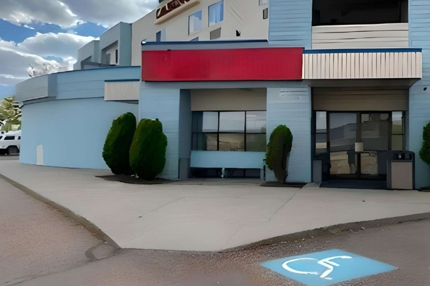 Econo Lodge Inn & Suites Jackpot near Casino 1/4