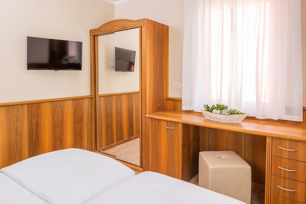 Hotel Centrale 20/50