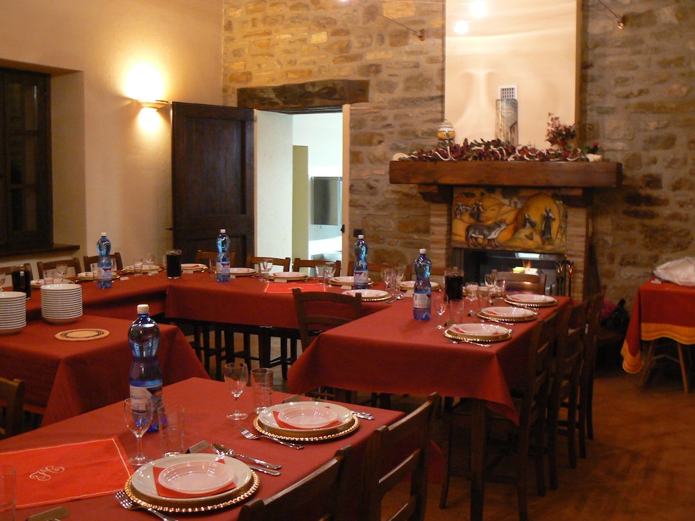 Agriturismo Fonte Chiara 18/35