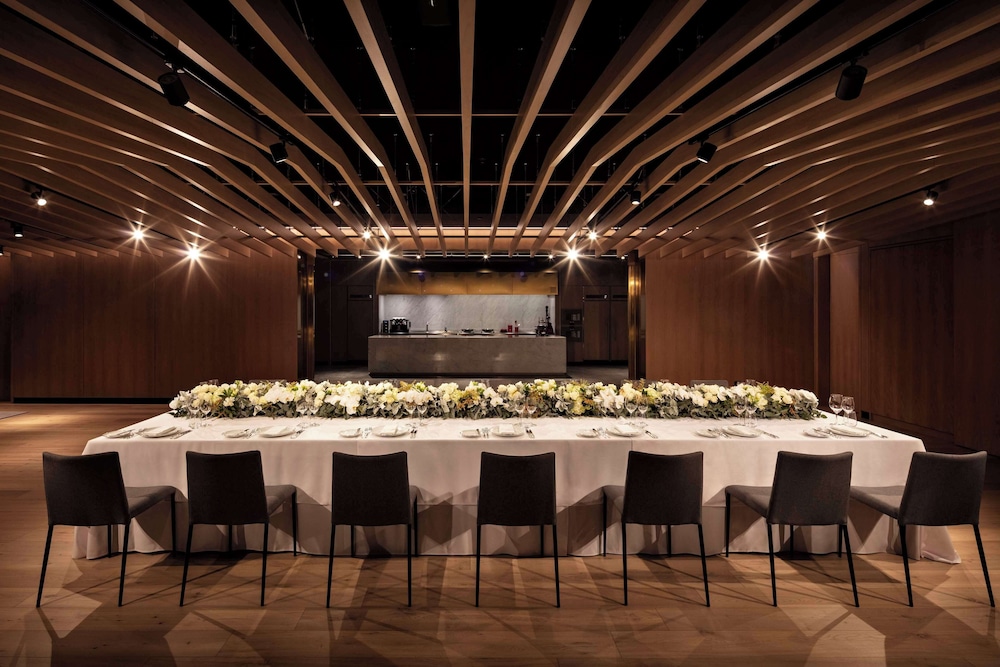 Park Hyatt Auckland 65/71