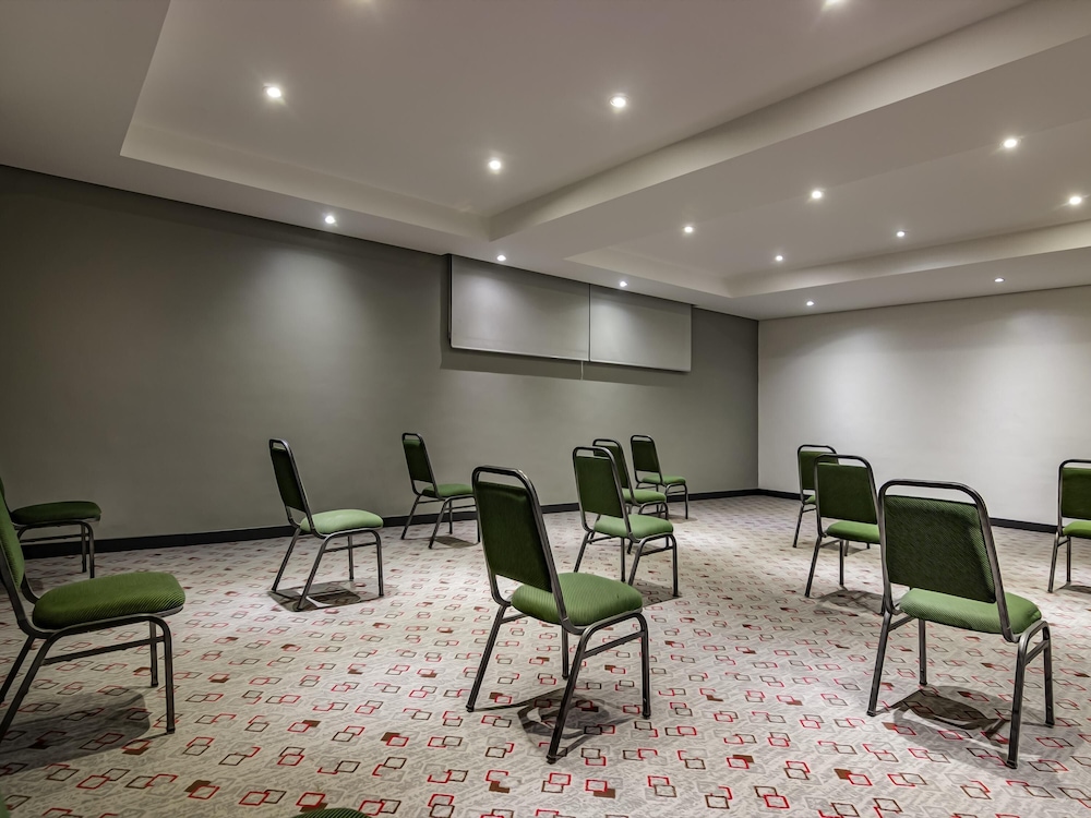 ibis Criciuma 26/50
