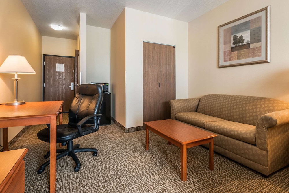Comfort Inn and Suites Hermiston, OR 32/47
