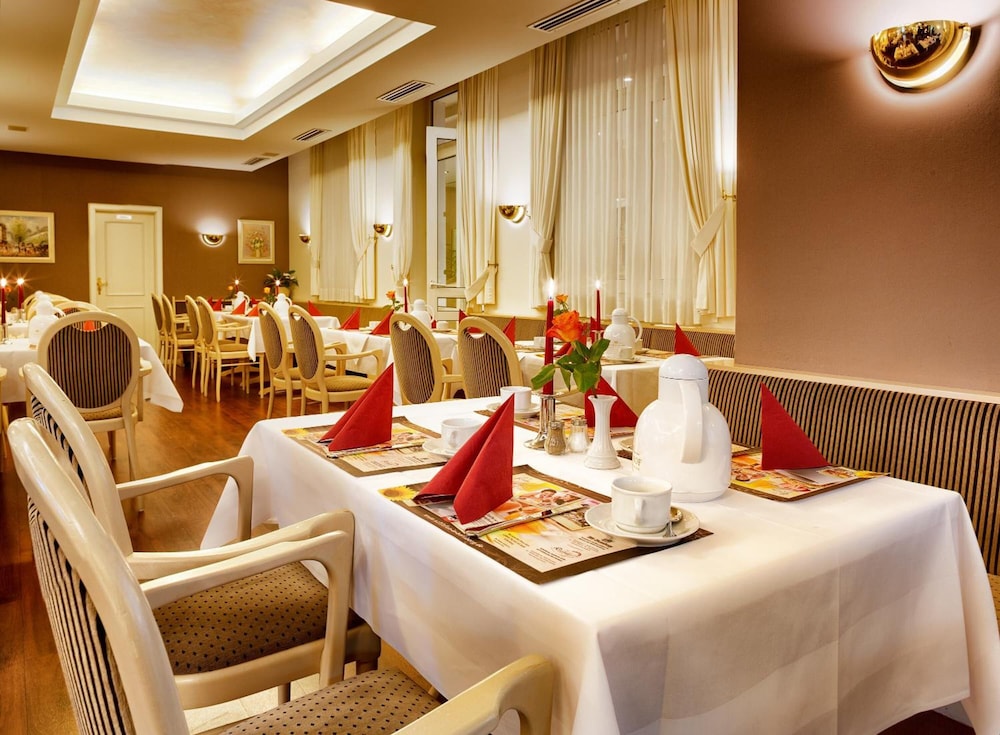 Ringhotel Rosenhof 37/43