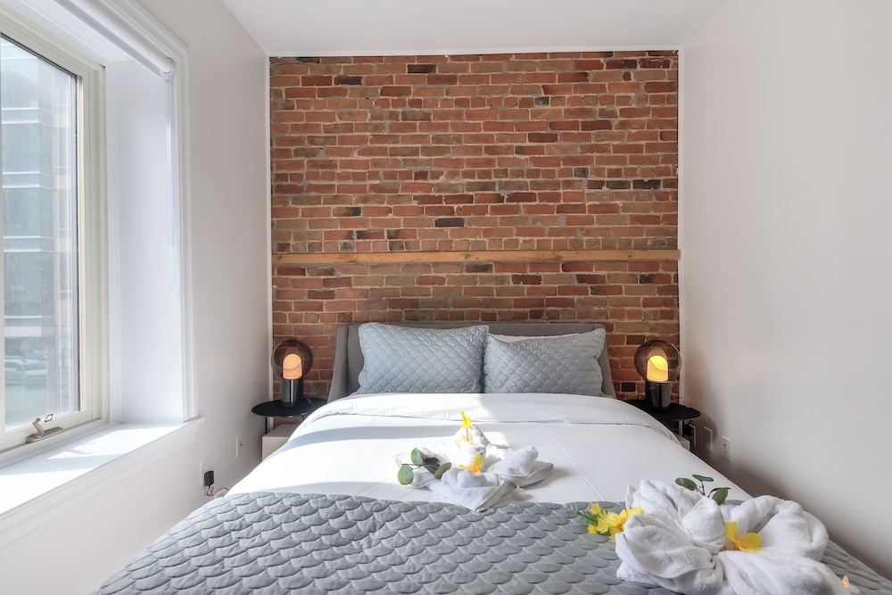 2 BEDROOMS, APARTMENT