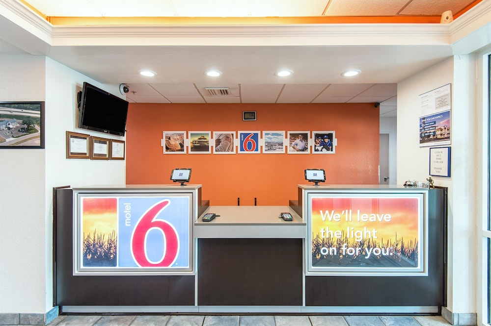 Motel6 Junction City, KS 10/47