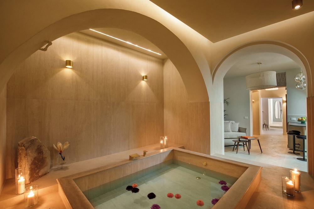 Hotel Condotti 35/63