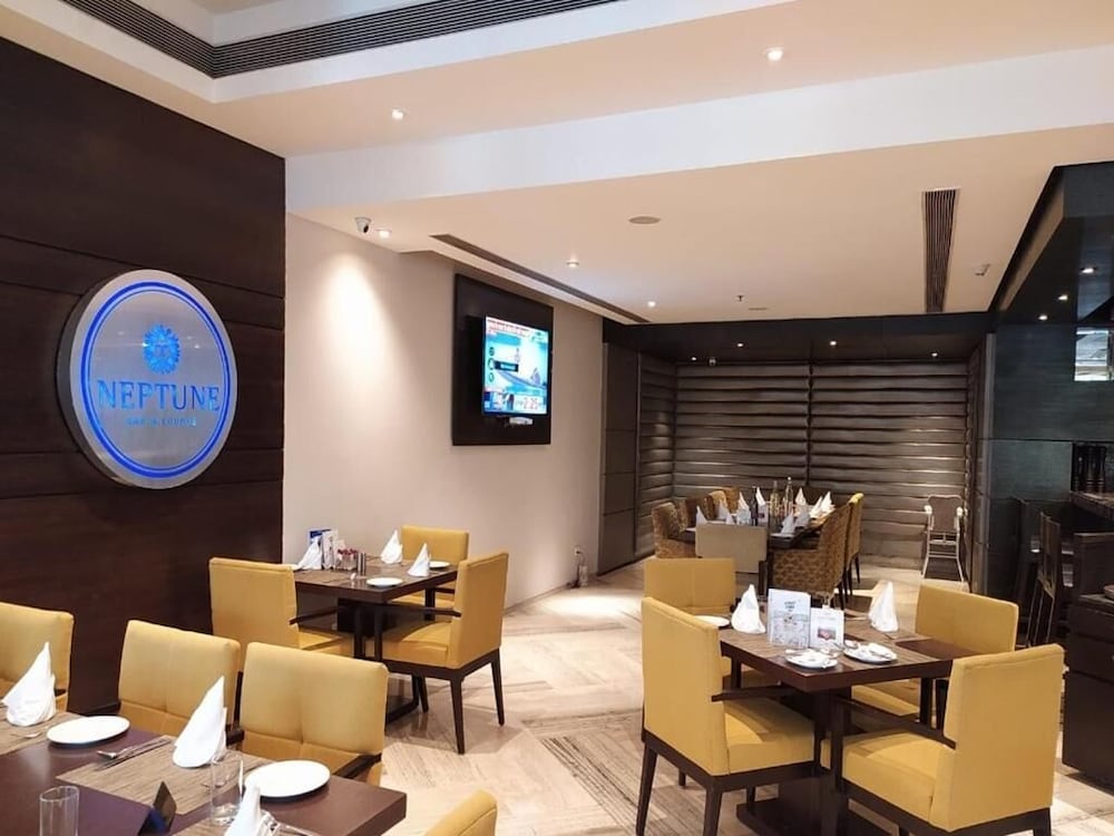 Fortune District Centre, Ghaziabad - Member ITC Hotels Group 52/65