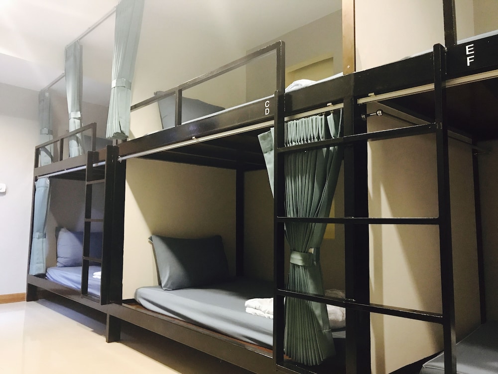 Restiny Hostel 11/73