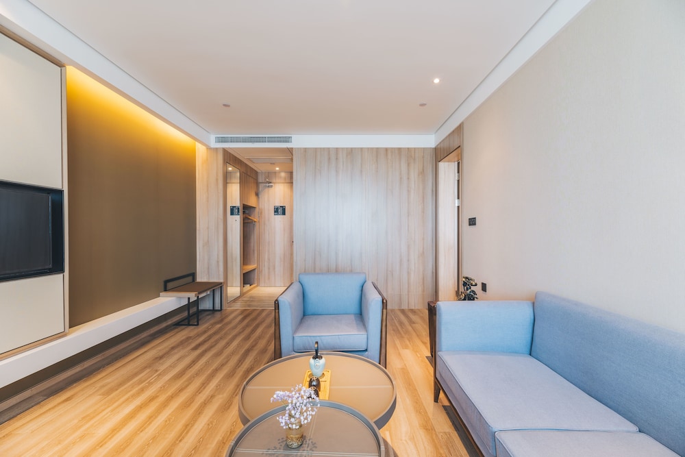 Atour Hotel (Suzhou North High Speed Railway Station, Qiyage Garden) 32/44