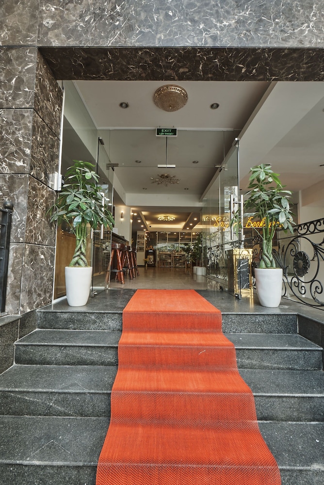 Saigon Apos S Book Hotel 12/56