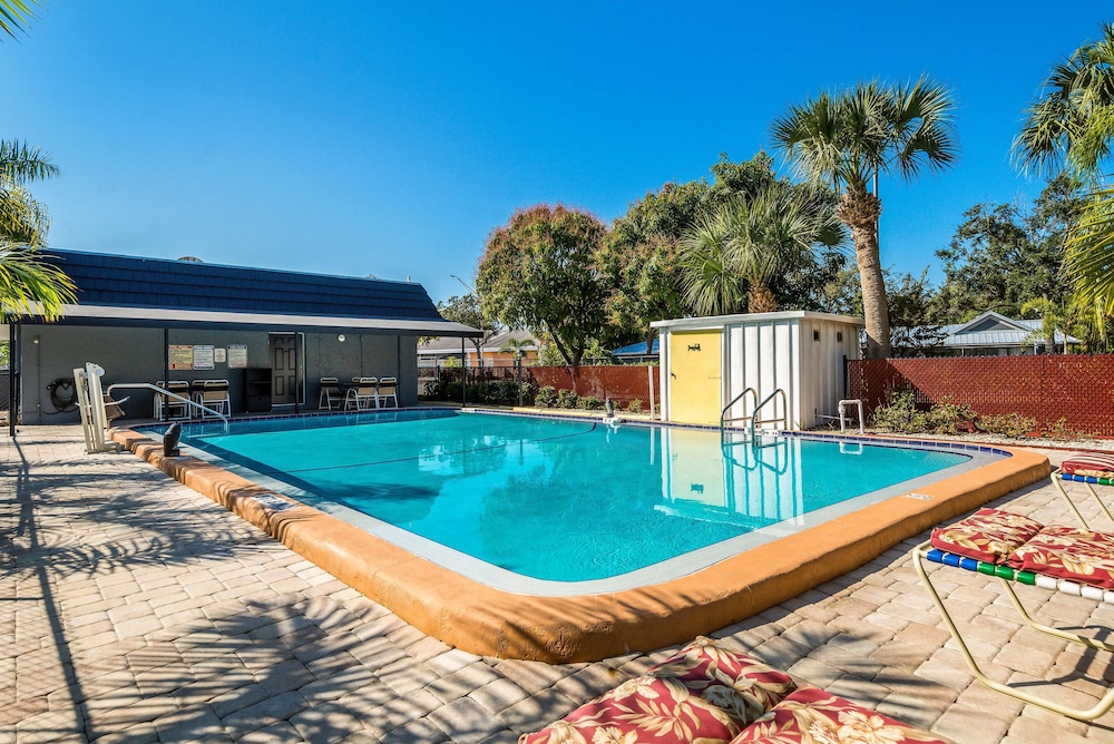 SureStay Hotel By Best Western Sarasota Lido Beach 6/33