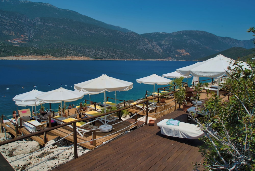 Suna Sun Boutique Hotel 45/48