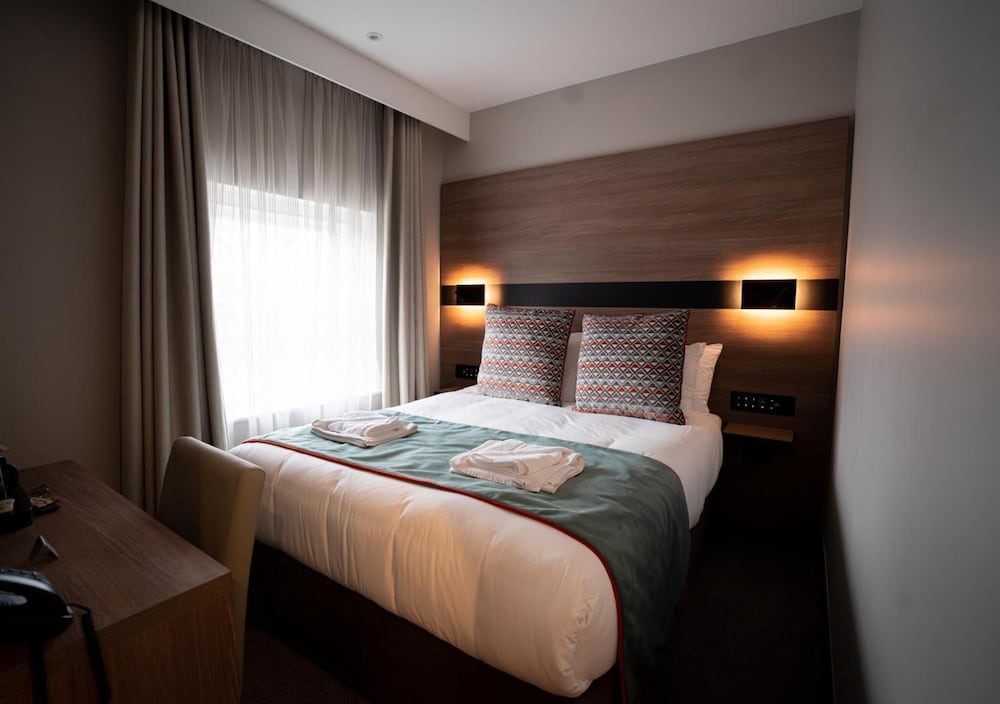 CLASSIC, DOUBLE BED