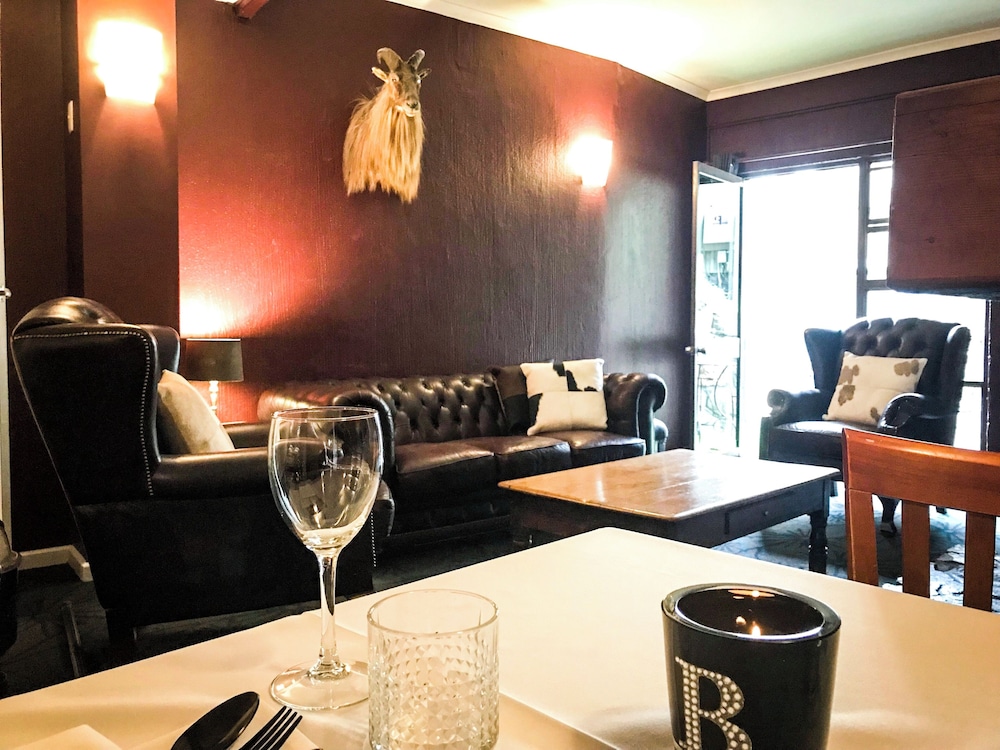 Bernti's Mountain Inn 24/33