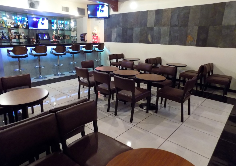 Hotel Las Palomas 45/59