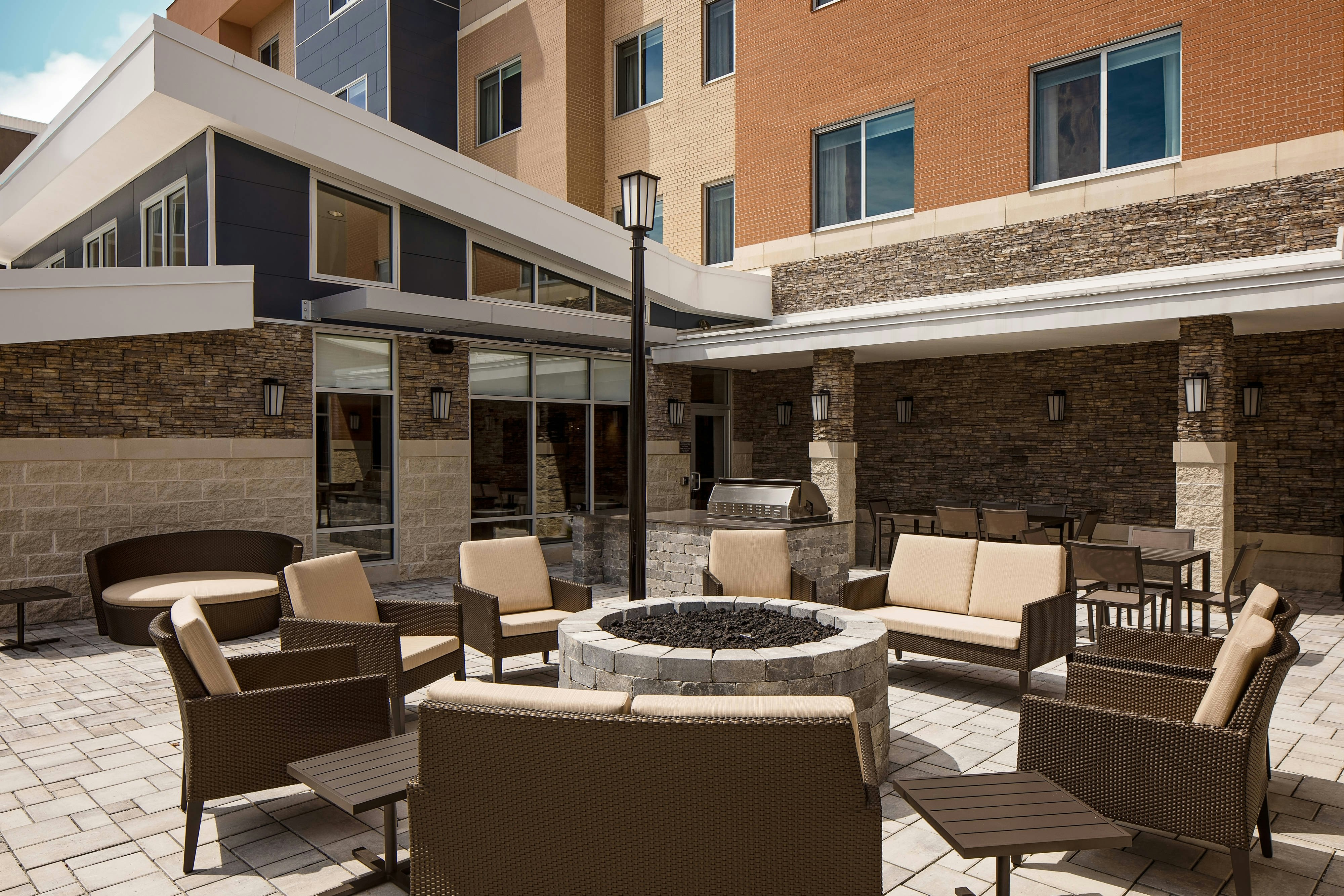 Residence Inn by Marriott Detroit Farmington Hills 26/45