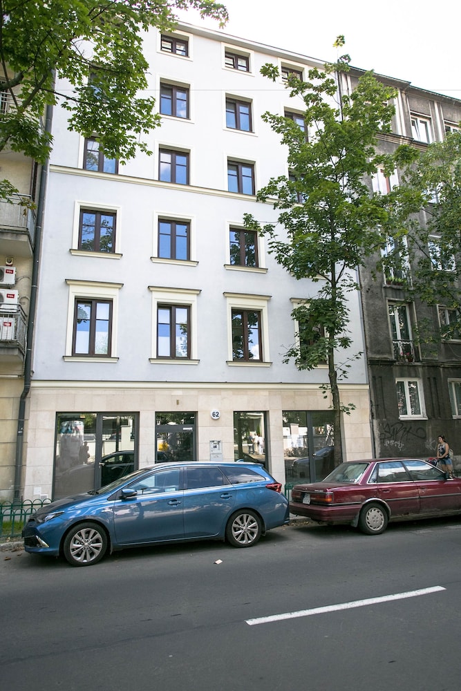 FriendHouse Apartments 42/50