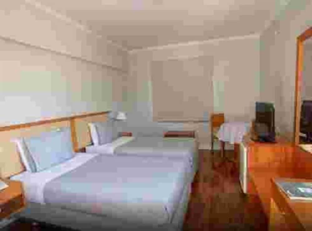 Gran Hotel Vicente Costanera 11/42