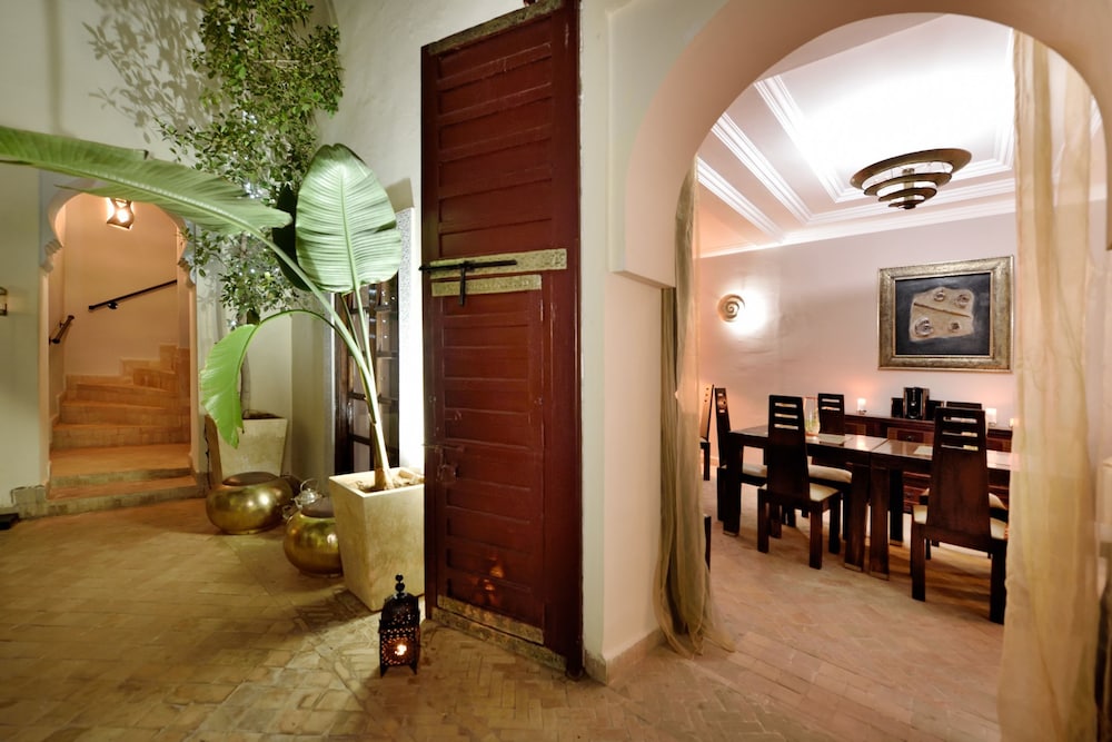 Riad Les Ammonites 46/63