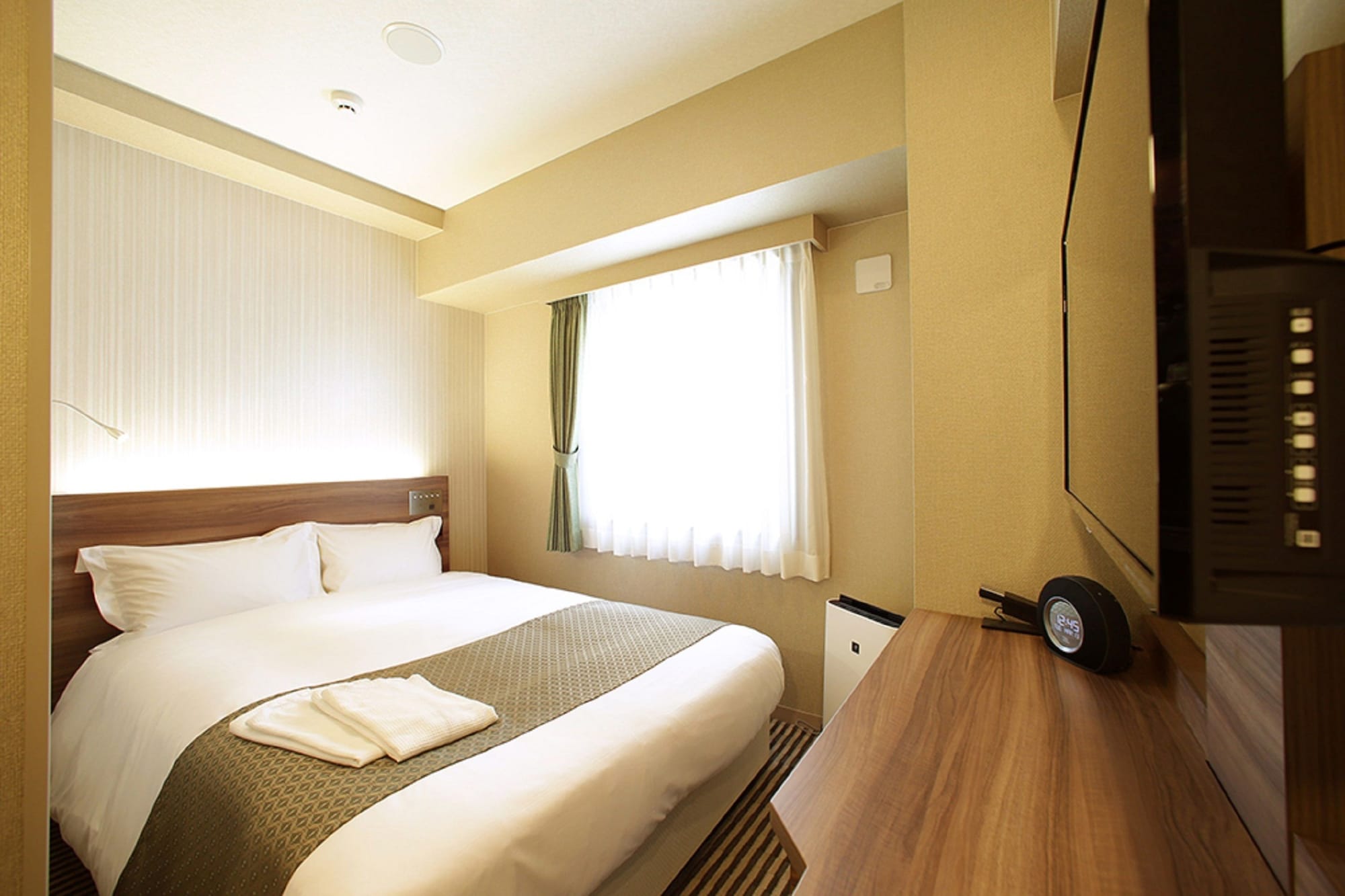 ORIENTAL, STANDARD, DOUBLE BED