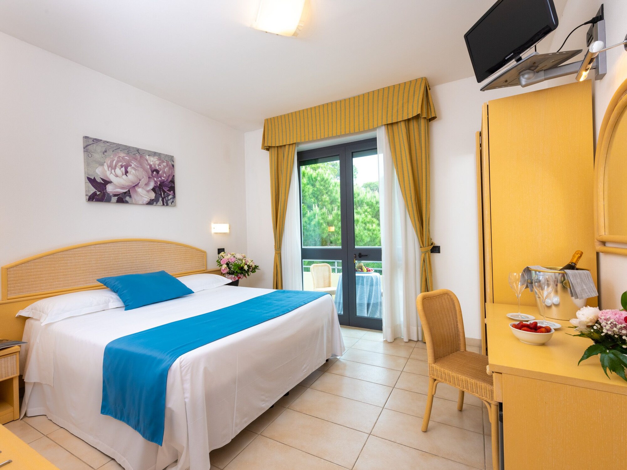 SUPERIOR, DOUBLE BED, BALCONY