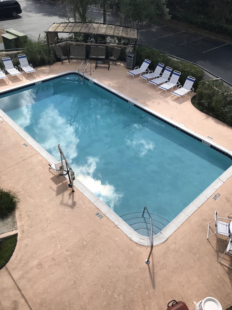 Baymont By Wyndham Gainesville I-75 38/46