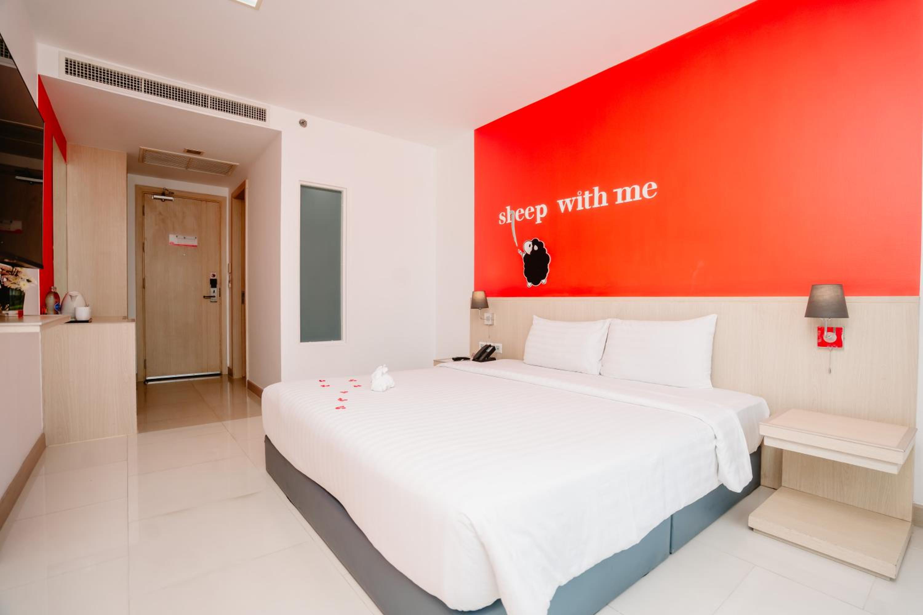 SUPERIOR, DOUBLE OR TWIN BED
