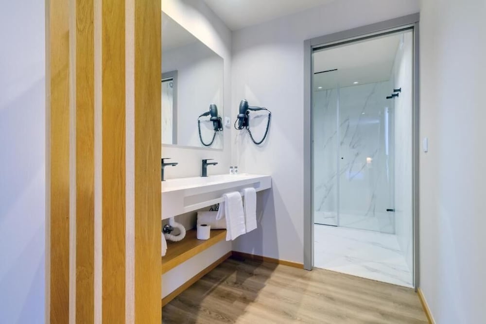 Room Select Porto 32/35