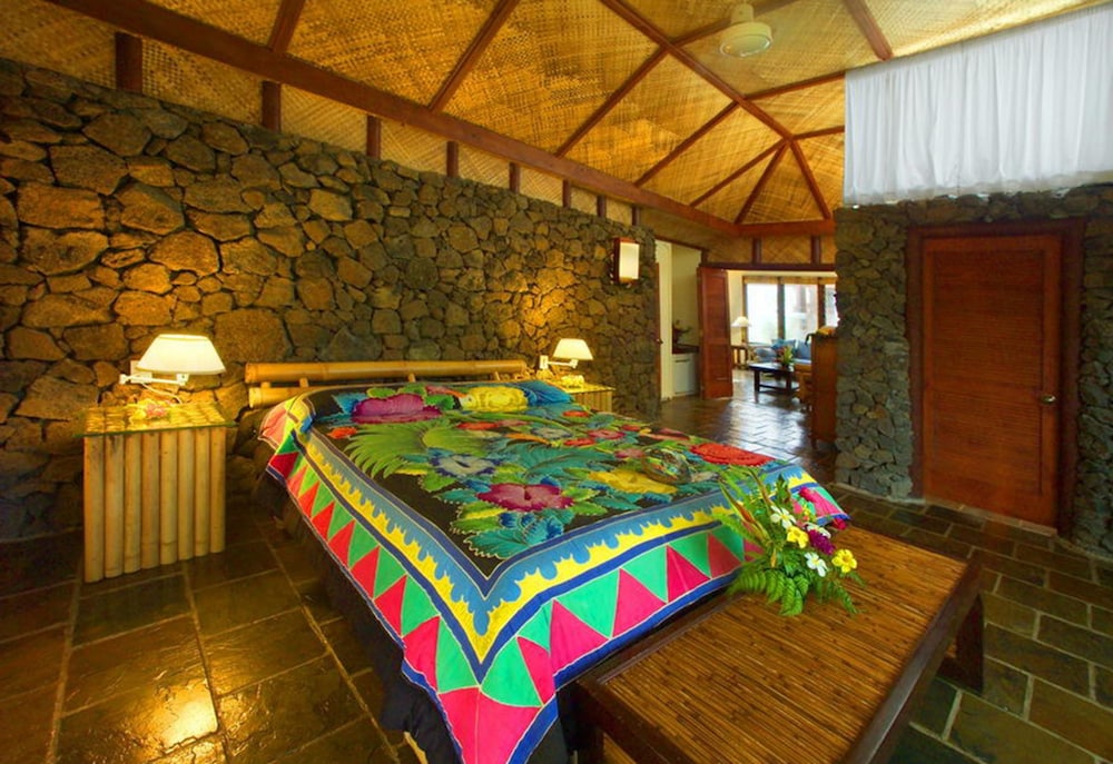 Coconuts Beach Club Resort and Spa 16/60