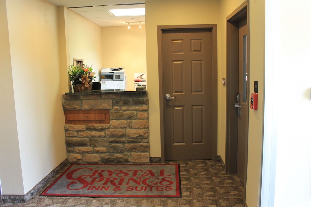 CRYSTAL SPRINGS INN AND SUITES 6/39