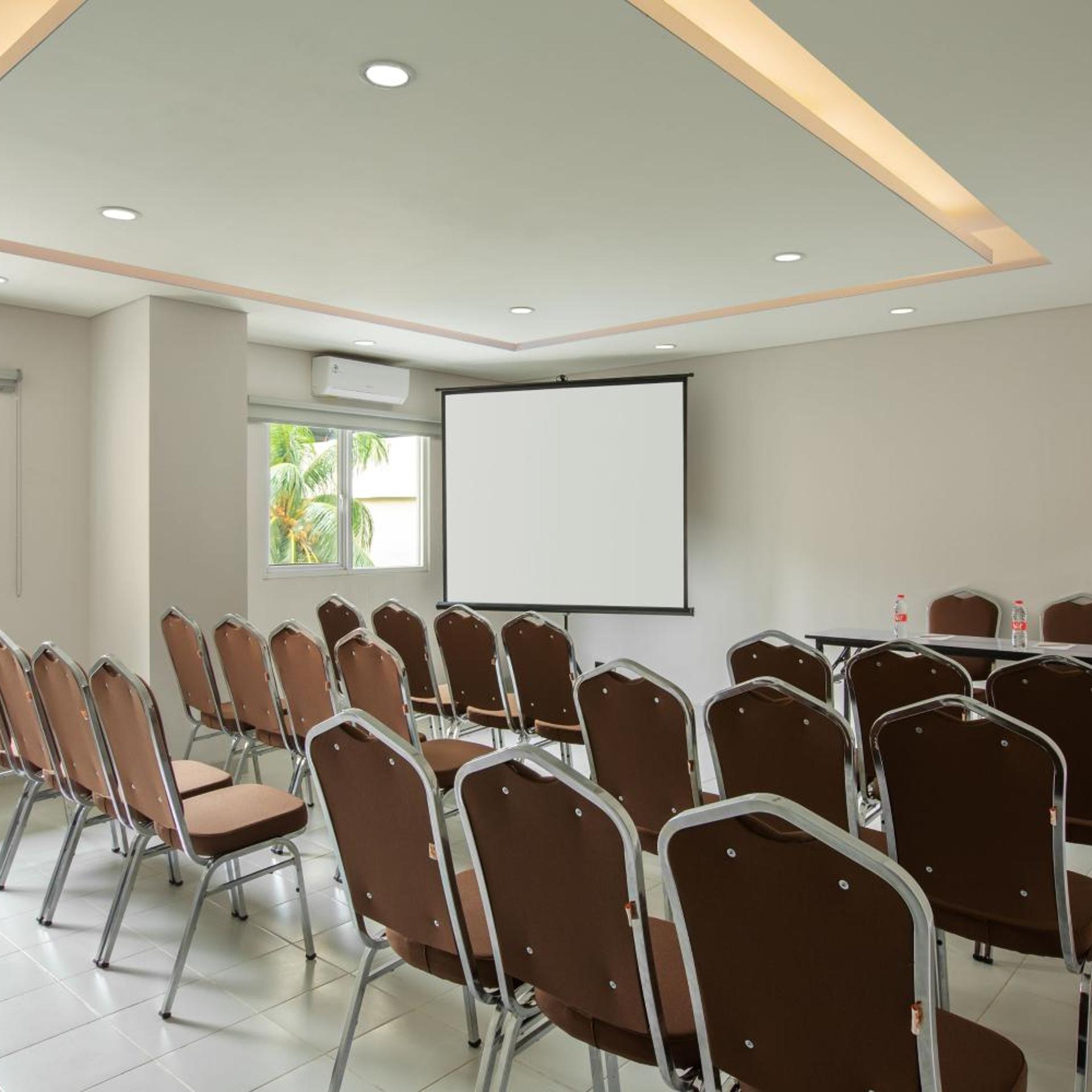 Amaris Hotel Kalimalang - Bekasi 23/27