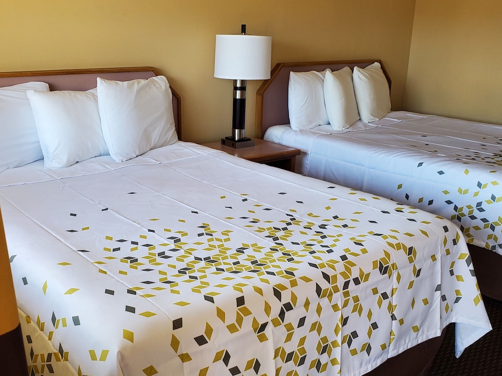 Scottish Inns Ashland 8/29
