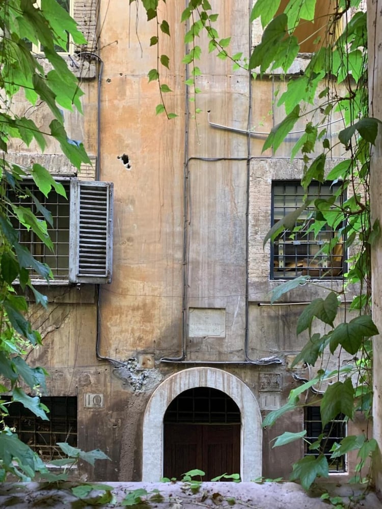 RESIDENZA DOMIZIA 2/28