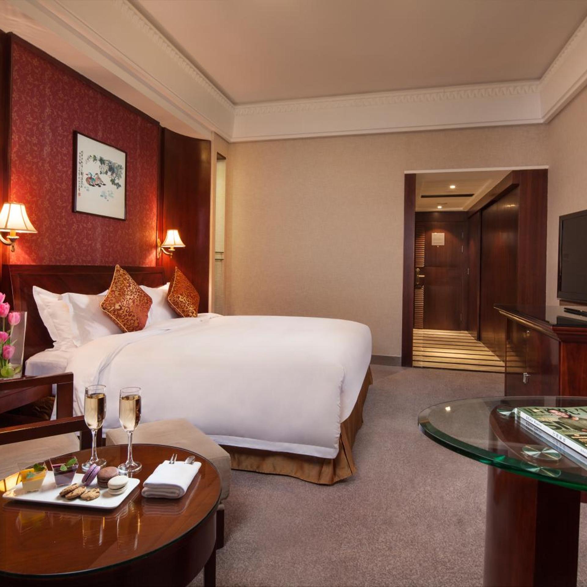 Overseas Chinese Hotel Wenzhou 11/55