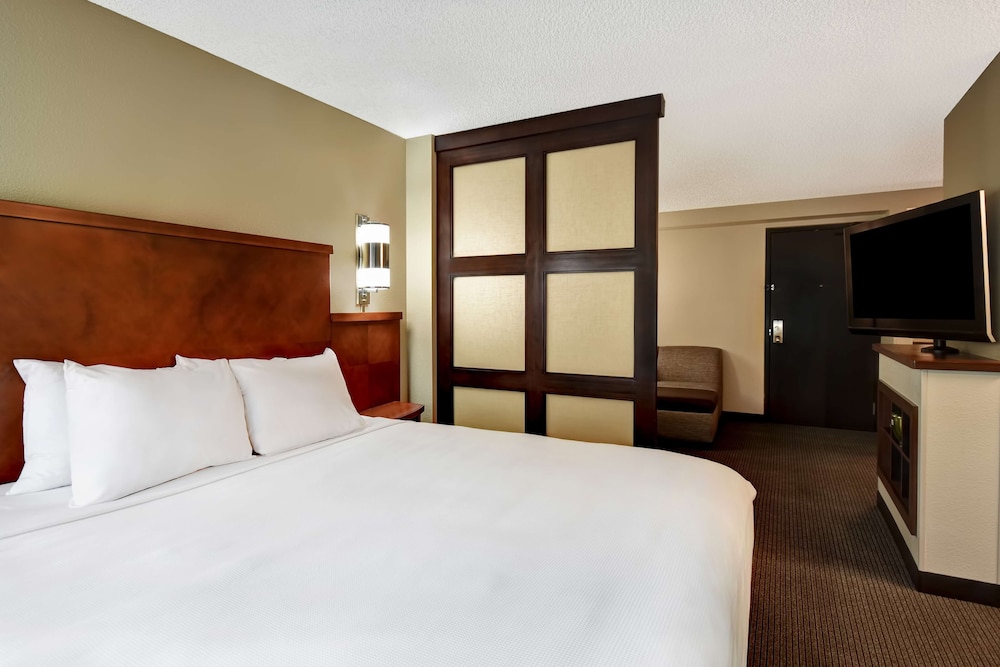Hyatt Place Phoenix Gilbert 9/50