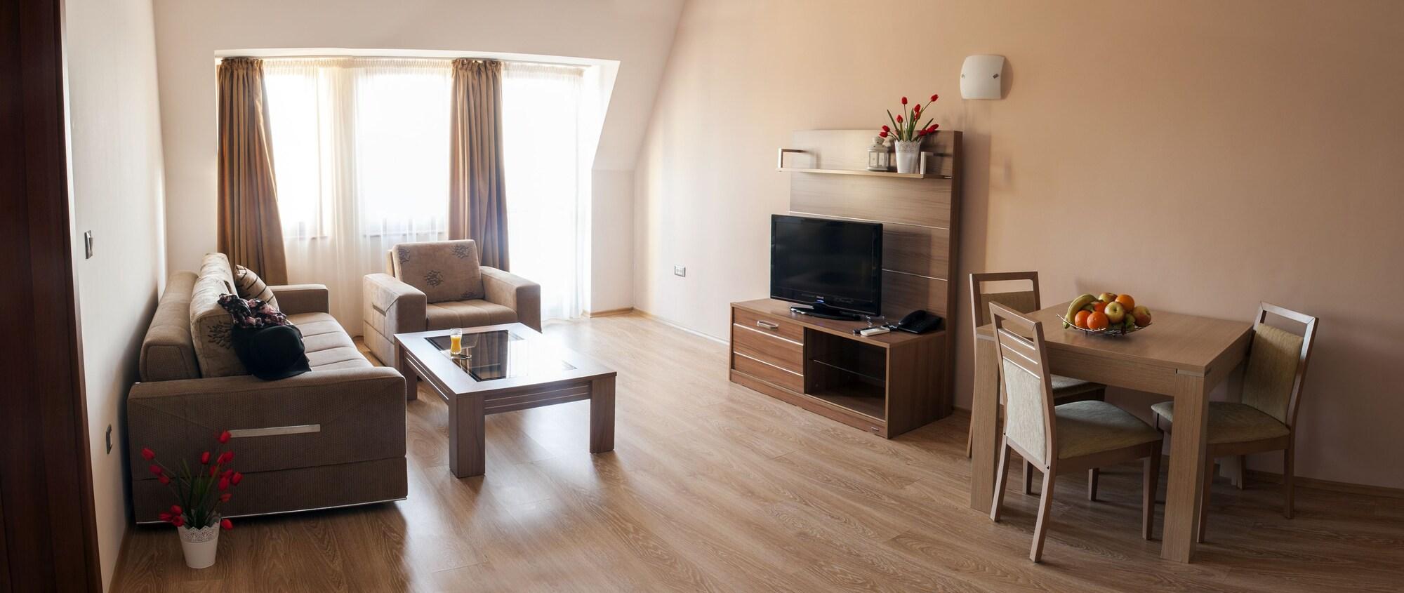 C Comfort Hotel 24/50