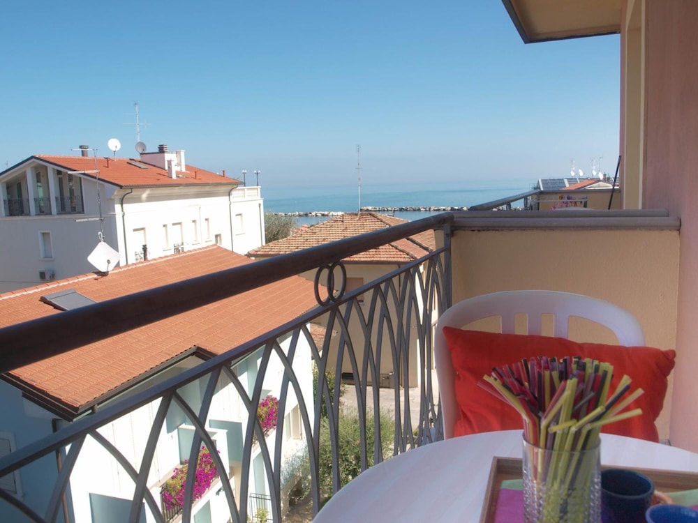 Residence I Girasoli 15/63