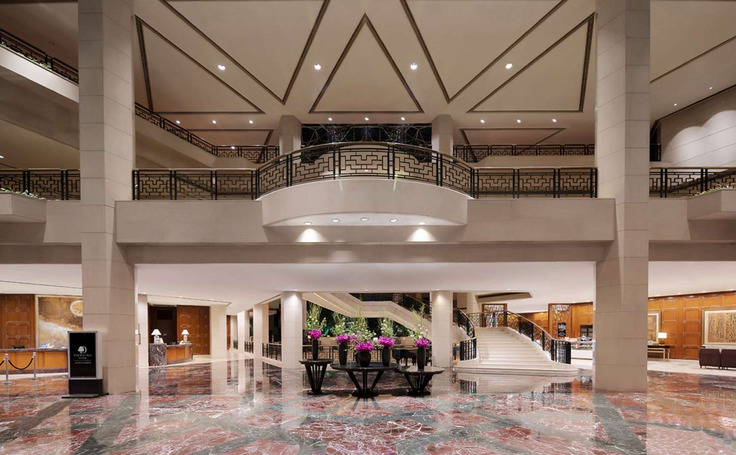 DoubleTree by Hilton Hotel Shanghai Pudong in SHANGHAI