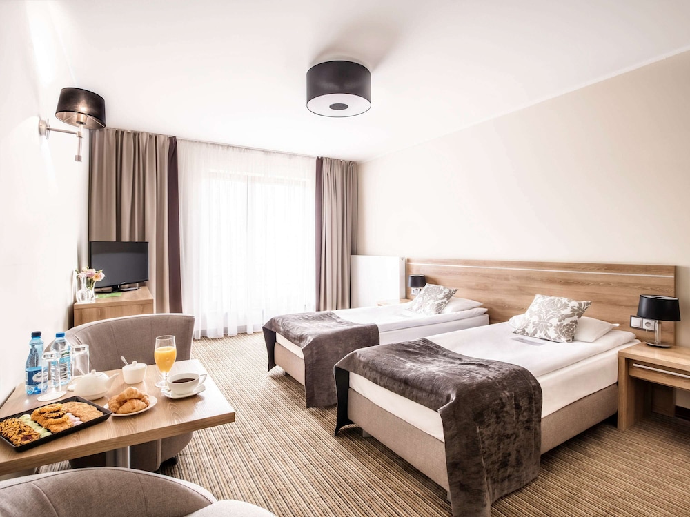 Mercure Wiazowna Brant 6/47
