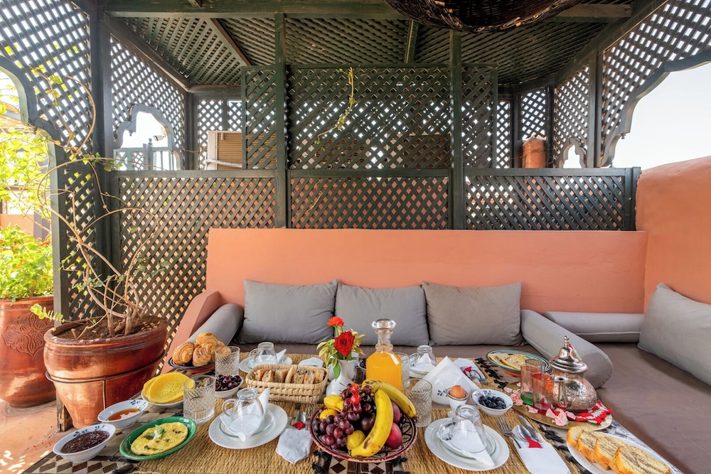 Riad Saba 52/64