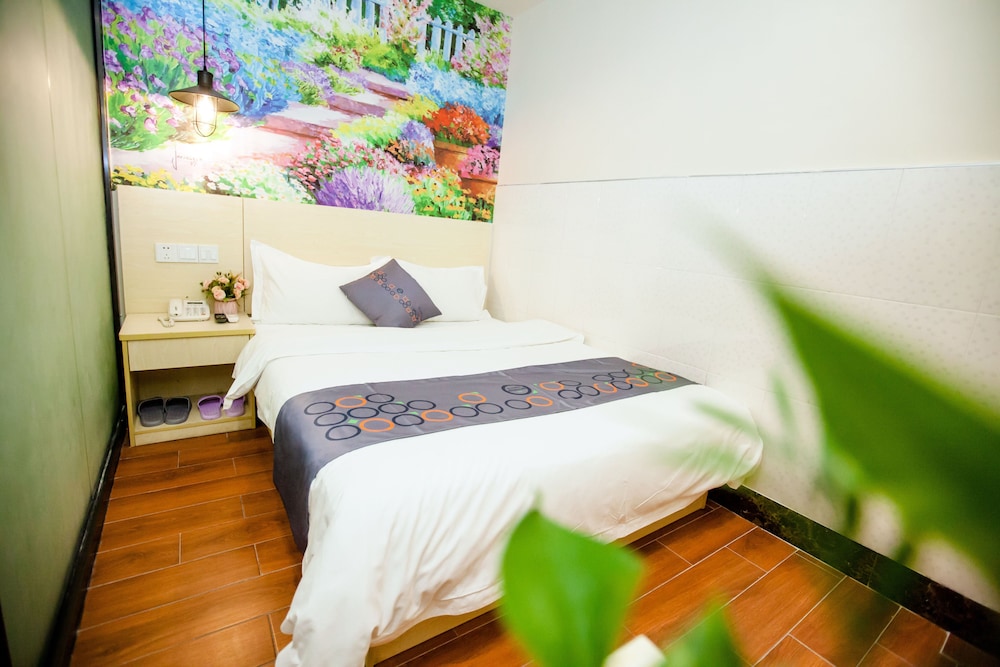 Yimi Apartment Pazhou Exhibition Branch 12/17