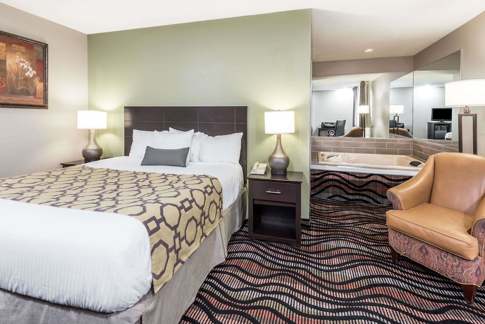 Baymont By Wyndham Cambridge 3/21