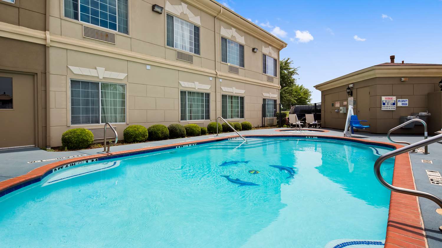 Surestay Plus Hotel By Best Western Mesquite 3/10