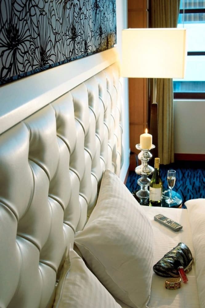 Hotel Dion 12/61