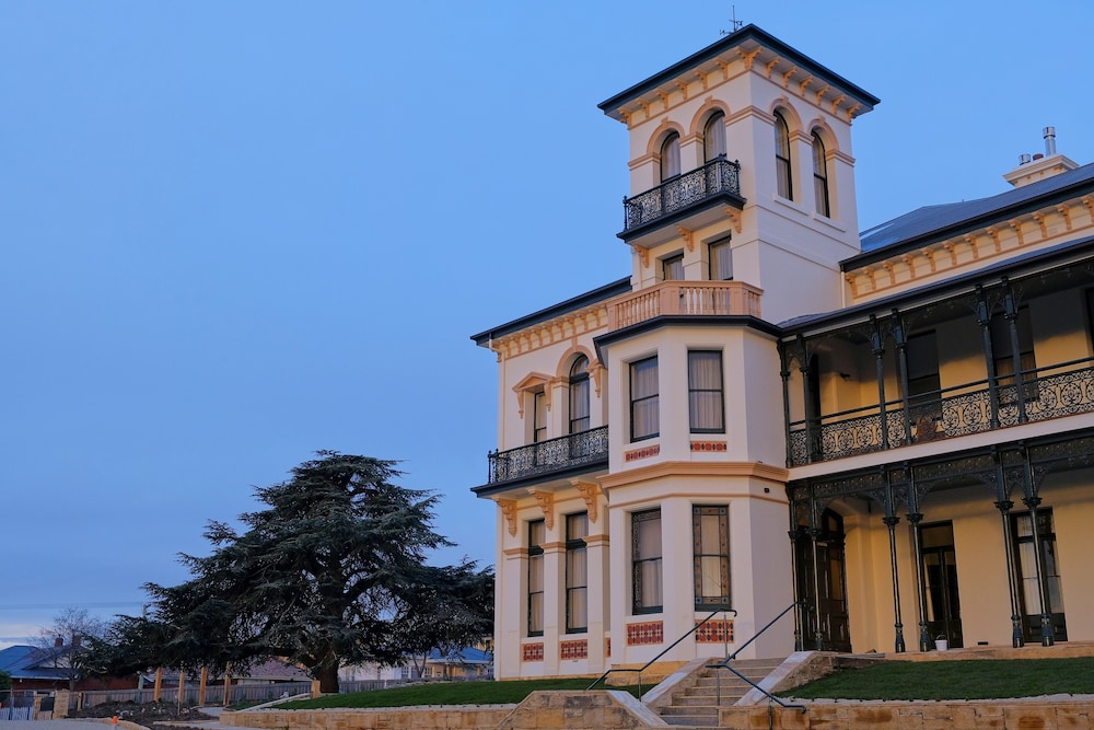 Maylands Lodge 7/36
